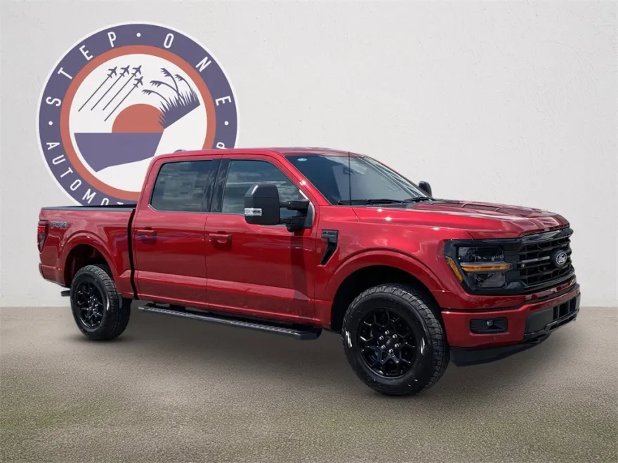 2025 Ford F-150 XLT photo 1