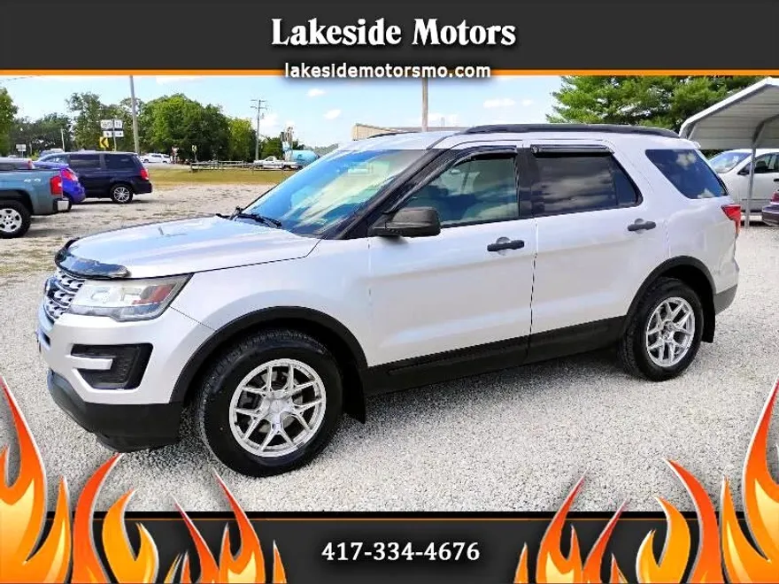 2017 Ford Explorer Base photo 1