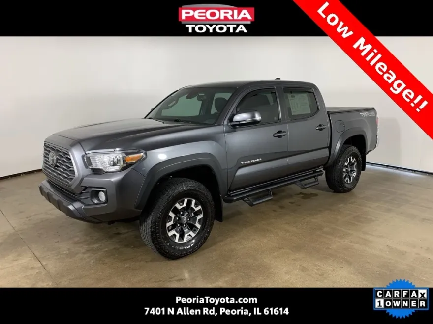 2023 Toyota Tacoma TRD Off-Road photo 1