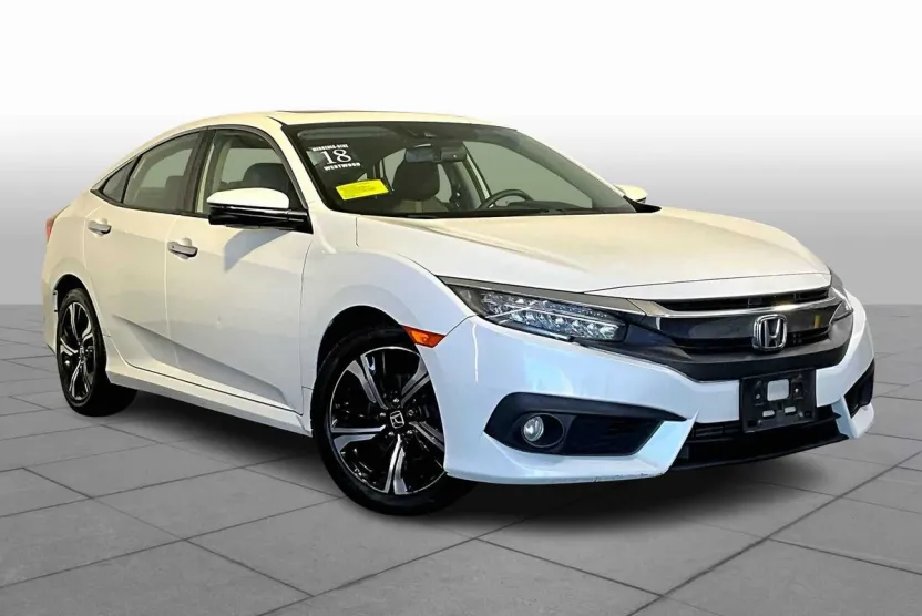 2018 Honda Civic Touring photo 1