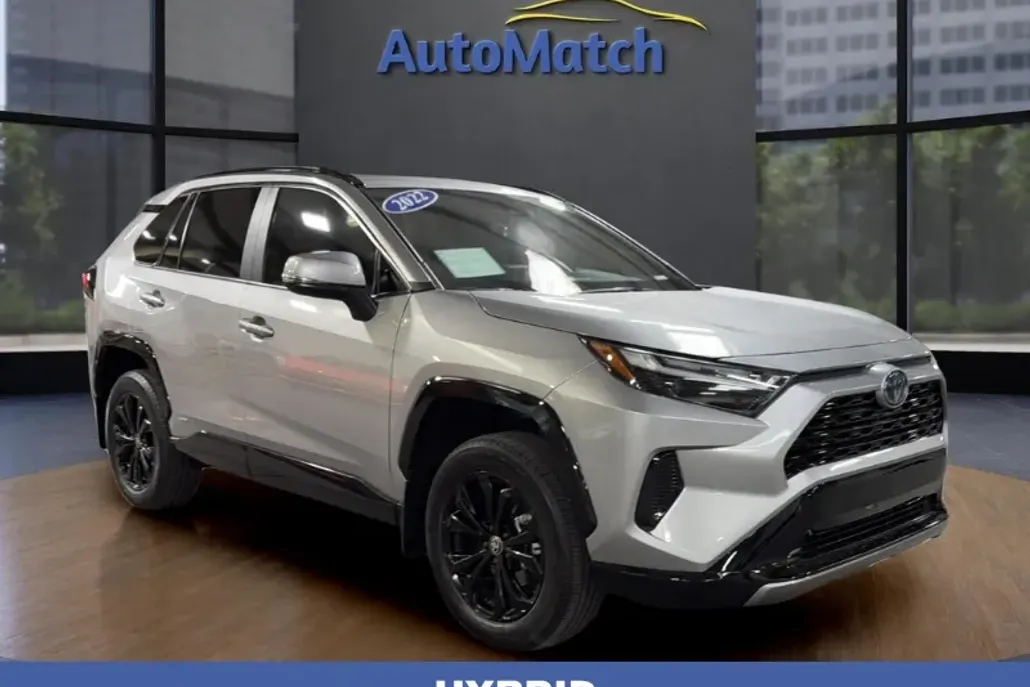 2022 Toyota RAV4 Hybrid SE photo 1