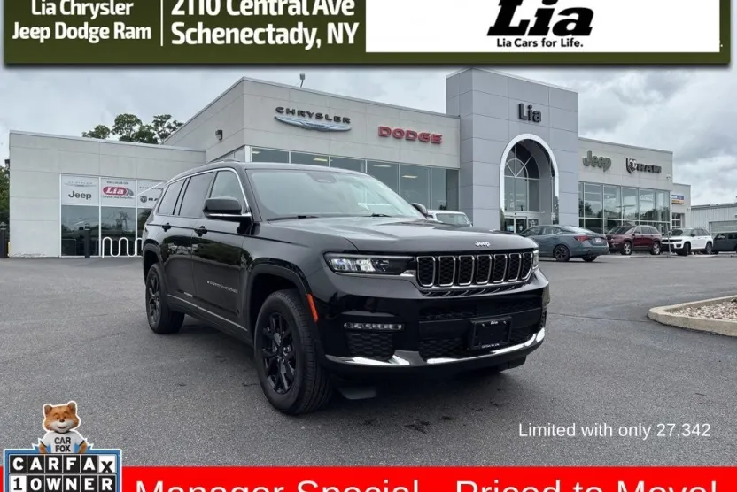 2023 Jeep Grand Cherokee Limited photo 1