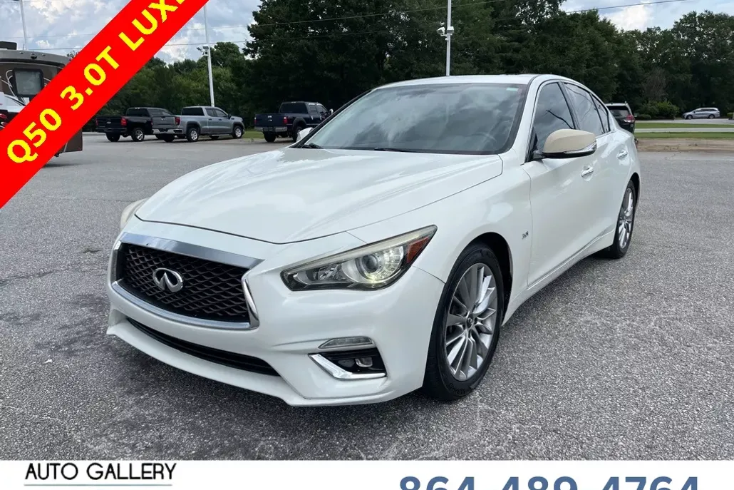 2018 Infiniti Q50 3.0t LUXE photo 1