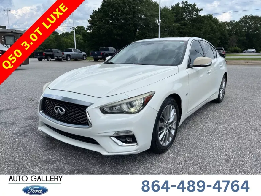2018 Infiniti Q50 3.0t LUXE photo 1