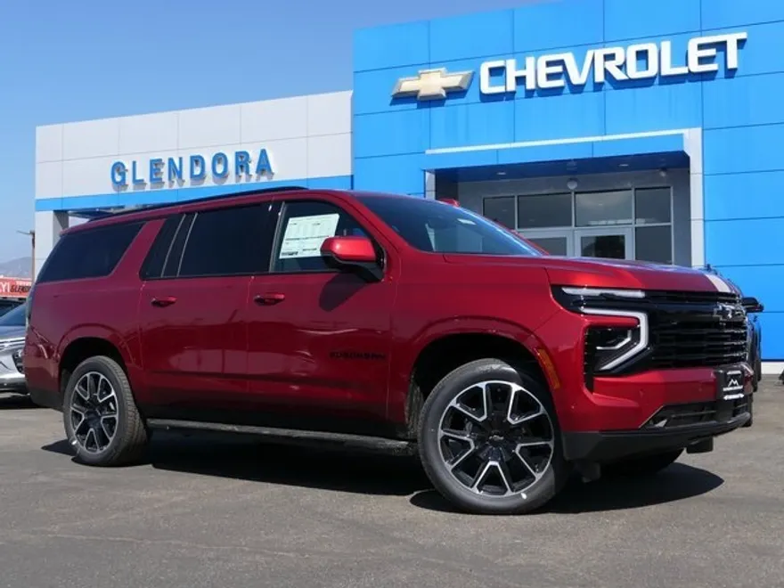 2026 Chevrolet Suburban RST photo 1