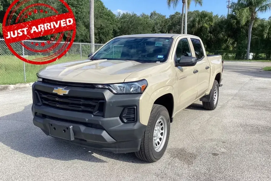 2024 Chevrolet Colorado Work Truck photo 1