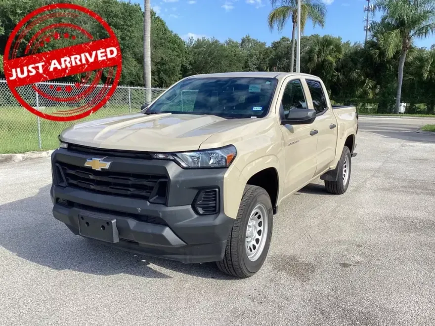 2024 Chevrolet Colorado Work Truck photo 1