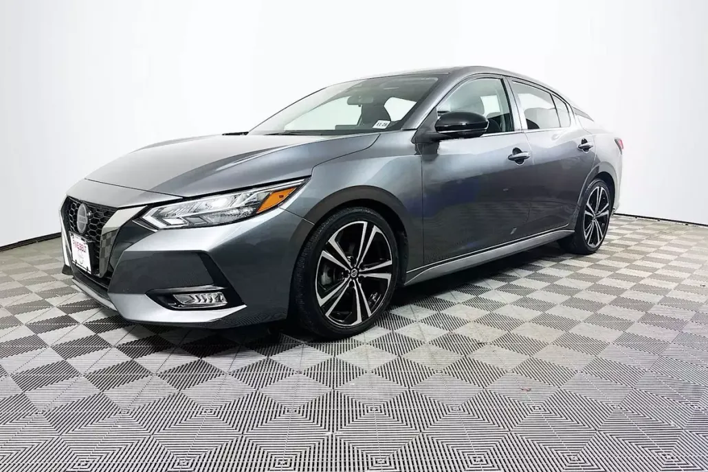 2021 Nissan Sentra SR photo 1