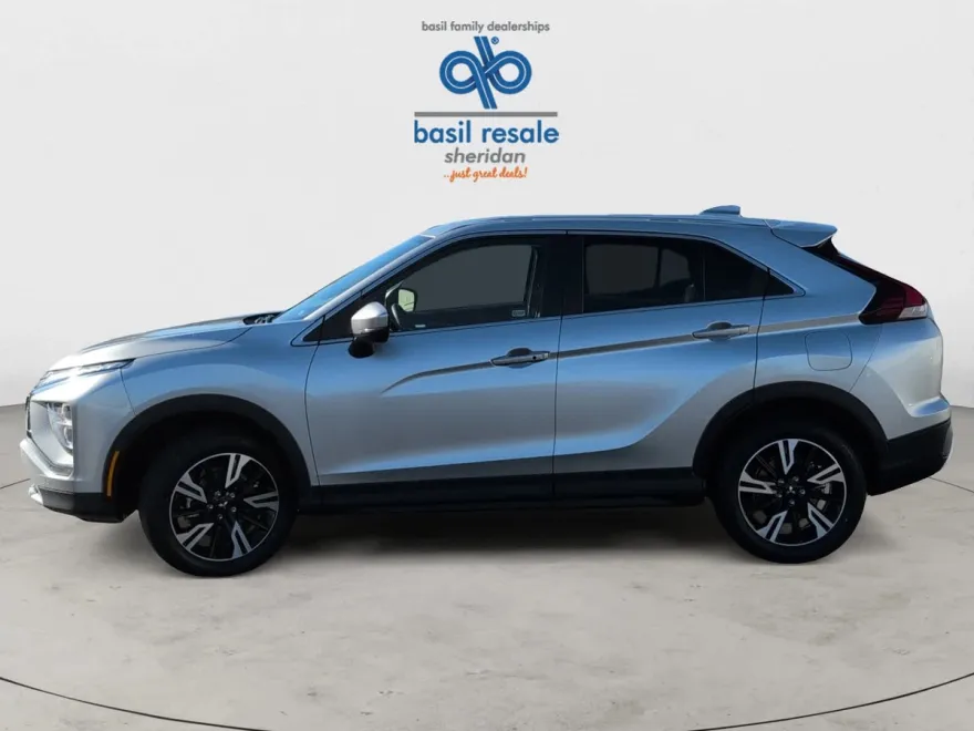 2025 Mitsubishi Eclipse Cross SE photo 1