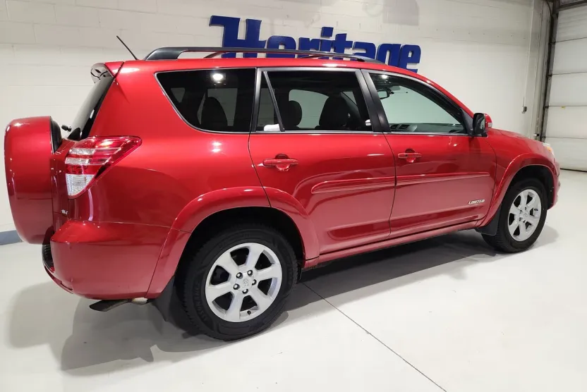 2012 Toyota RAV4 Limited photo 1