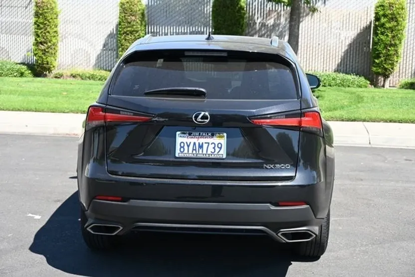 2021 Lexus NX 300 photo 1