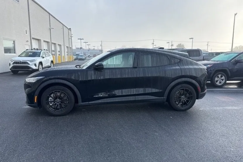 2021 Ford Mustang Mach-E Select photo 1