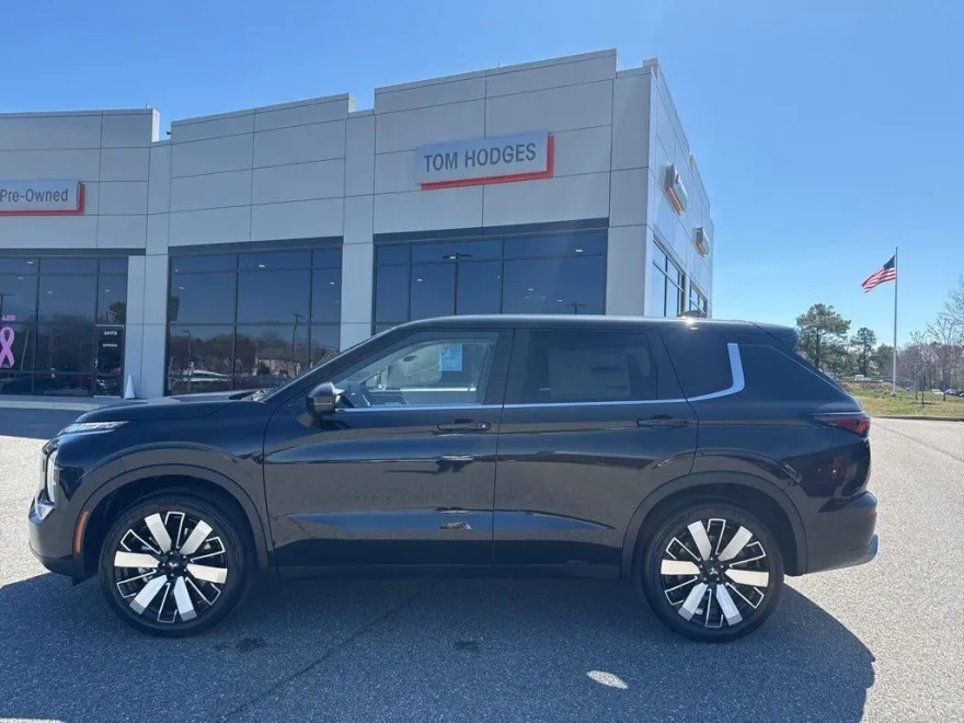 2025 Mitsubishi Outlander SE 2.5 S-AWC photo 1