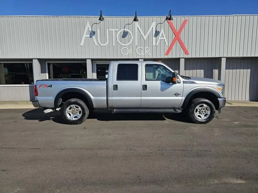 2016 Ford F-250 XLT FX4 photo 1