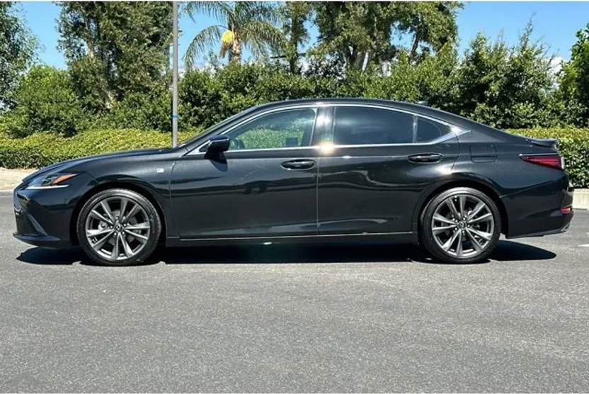 2021 Lexus ES 350 F SPORT photo 1