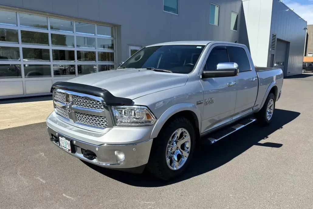 2017 Ram 1500 Laramie photo 1