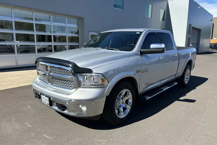 2017 Ram 1500 Laramie photo 1