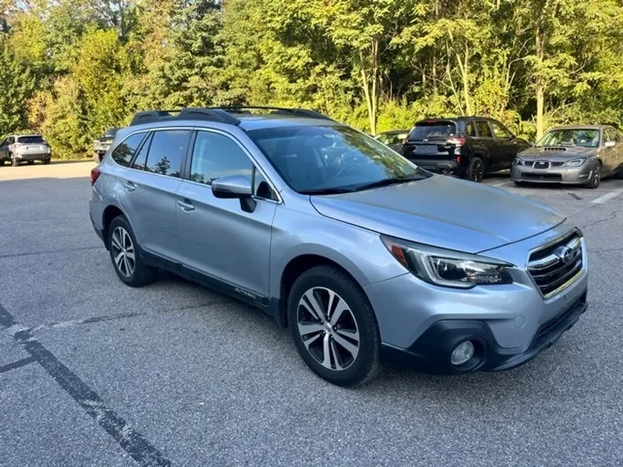 2018 Subaru Outback 2.5i photo 1