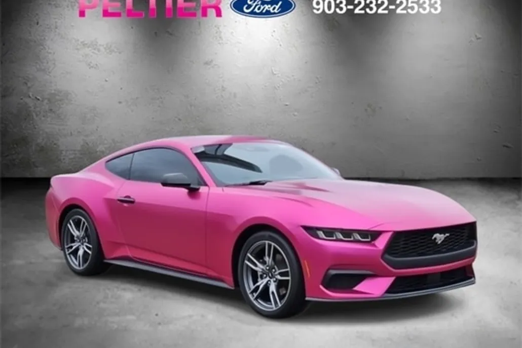 2025 Ford Mustang EcoBoost photo 1