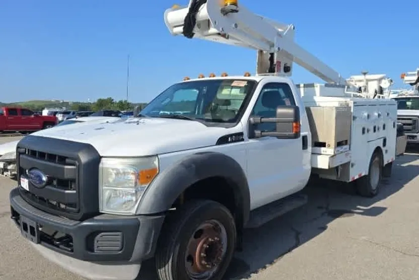 2012 Ford F-550 XL photo 1