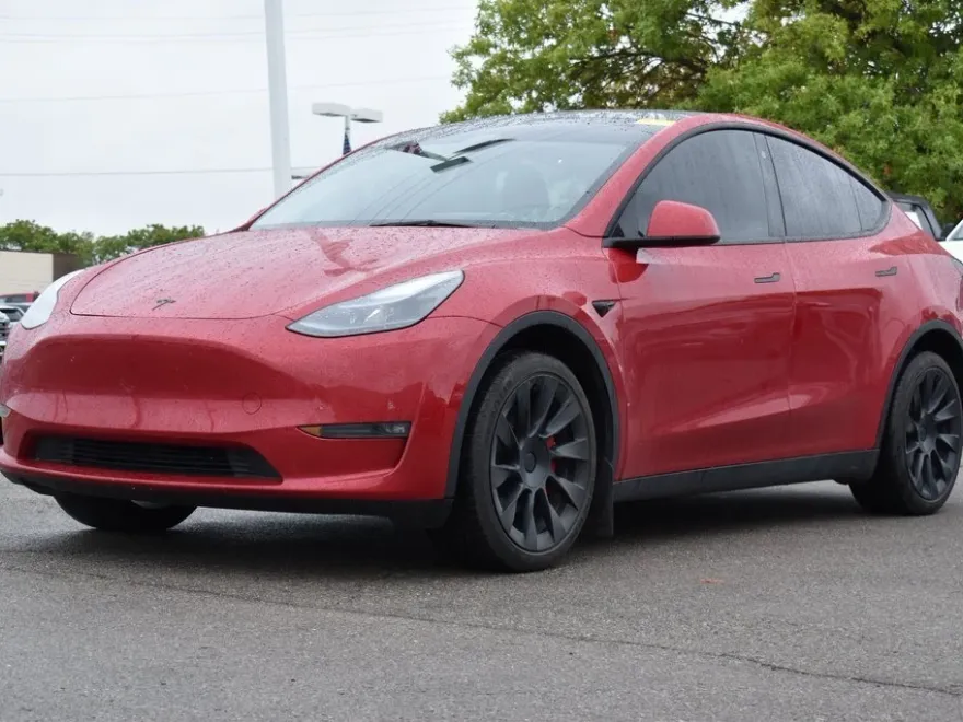 2023 Tesla Model Y Long Range photo 1