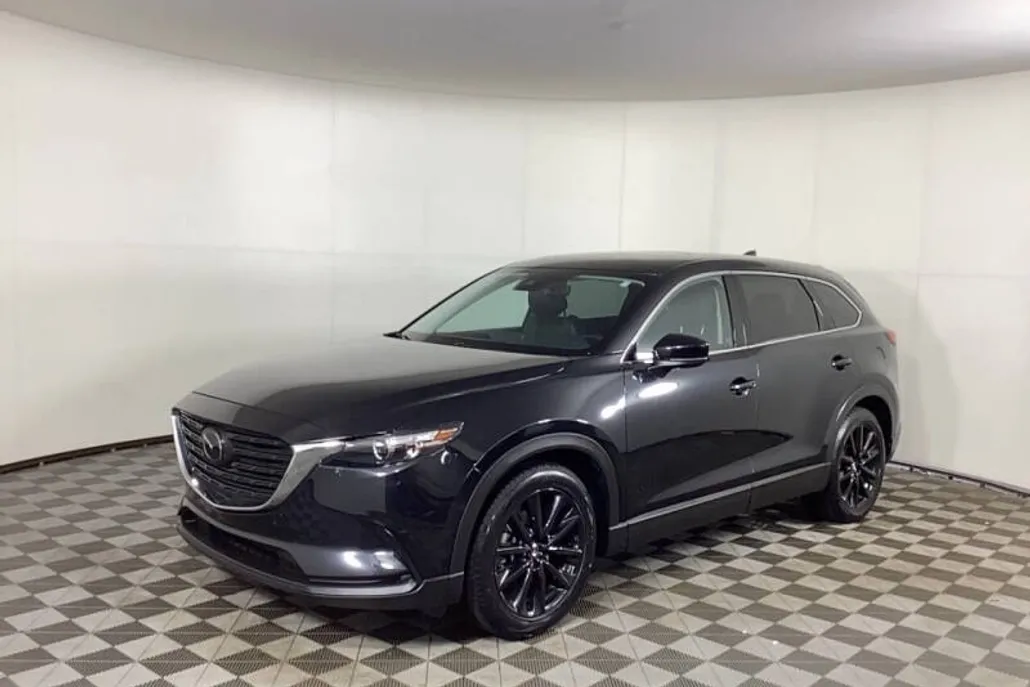 2023 Mazda CX-9 Touring photo 1