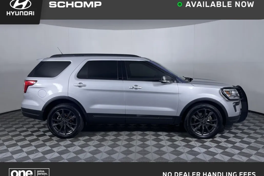 2018 Ford Explorer XLT photo 1