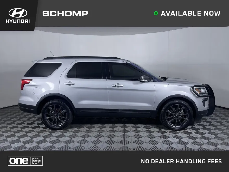 2018 Ford Explorer XLT photo 1