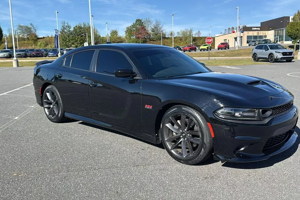 2019 Dodge Charger Scat Pack photo 1