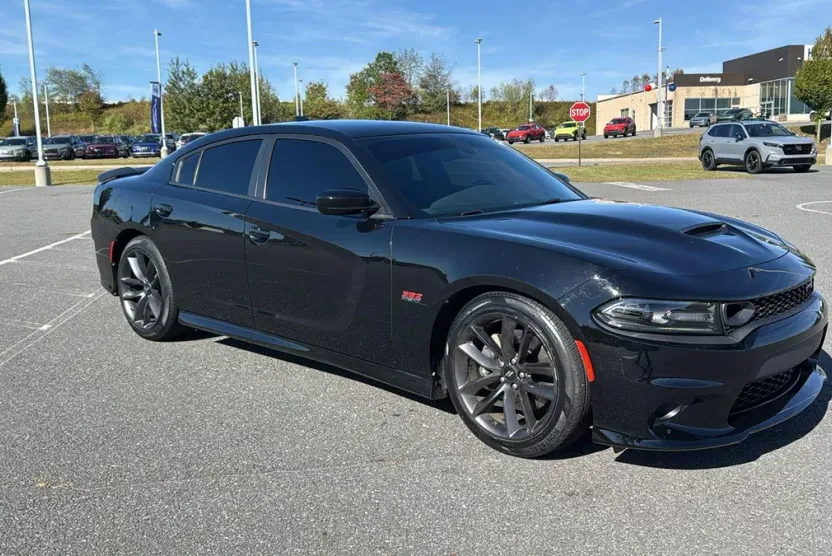 2019 Dodge Charger Scat Pack photo 1
