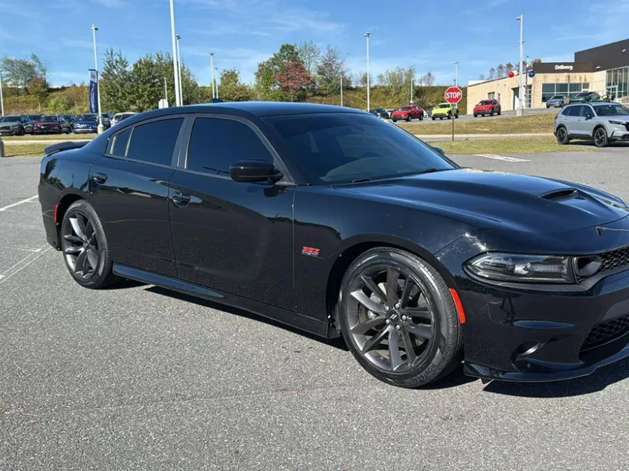 2019 Dodge Charger Scat Pack photo 1