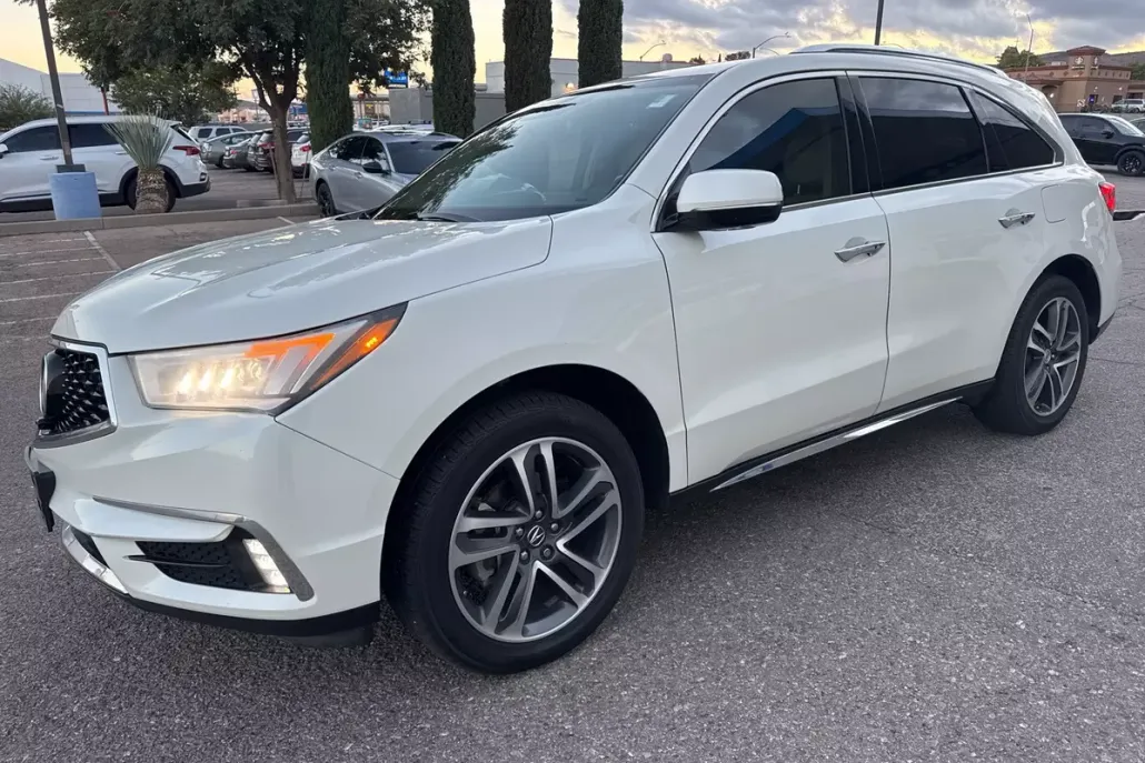 2017 Acura MDX SH-AWD Advance photo 1