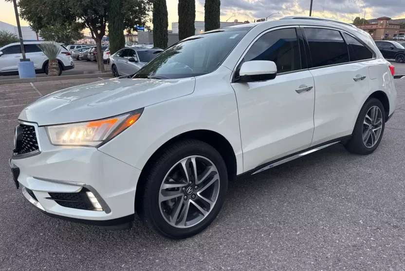 2017 Acura MDX SH-AWD Advance photo 1