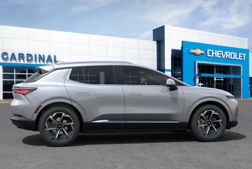 2025 Chevrolet Equinox EV 1LT photo 1
