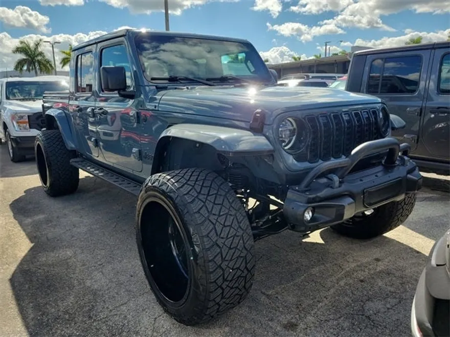 2024 Jeep Gladiator Sport photo 1