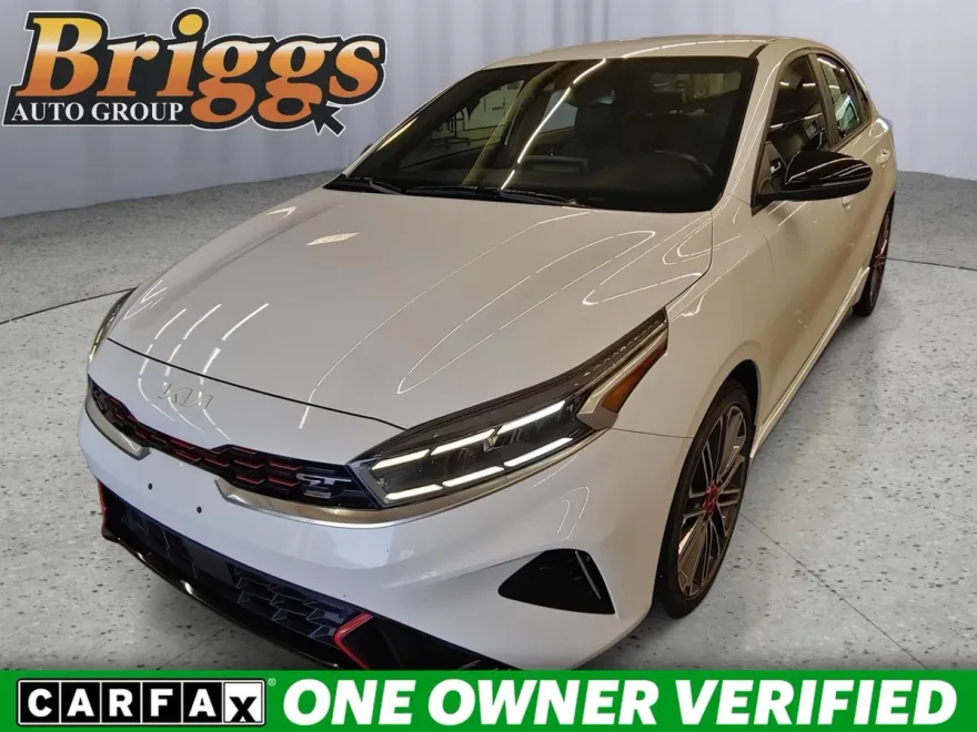 2023 Kia Forte GT photo 1