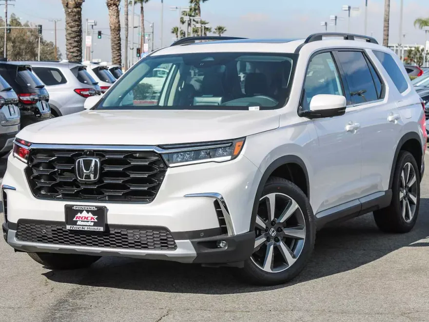 2025 Honda Pilot Elite photo 1