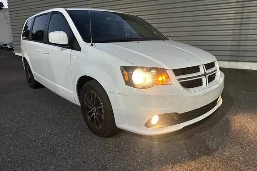 2018 Dodge Grand Caravan GT photo 1