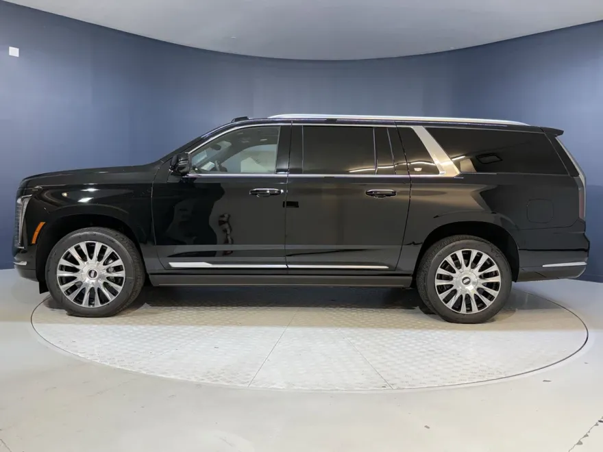 2025 Cadillac Escalade ESV Premium Luxury Platinum photo 1