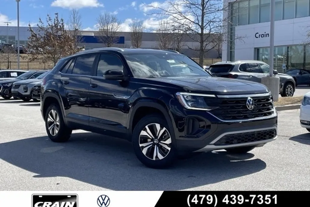 2025 Volkswagen Atlas Cross Sport SE photo 1