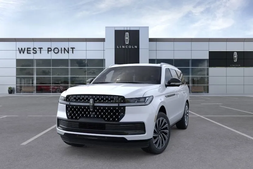 2025 Lincoln Navigator Black Label photo 1