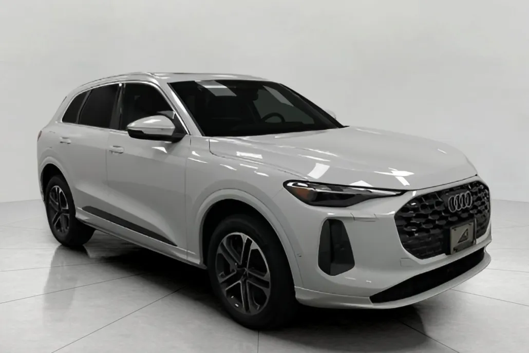 2025 Audi Q5 Premium TFSI photo 1