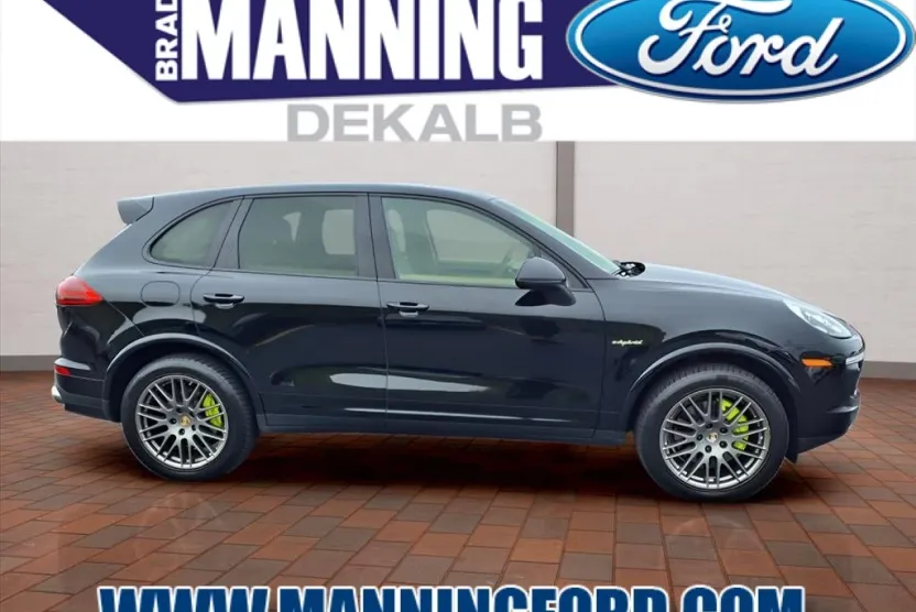 2017 Porsche Cayenne E-Hybrid S photo 1