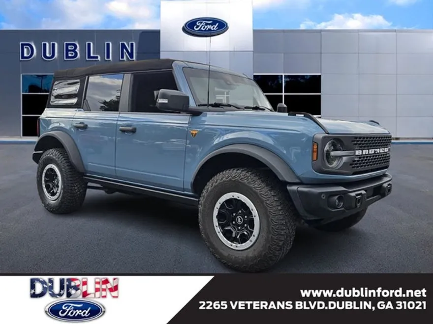 2023 Ford Bronco Badlands photo 1