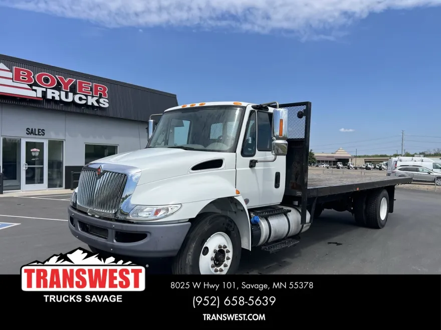 2018 International 4300 DuraStar 4300 photo 1