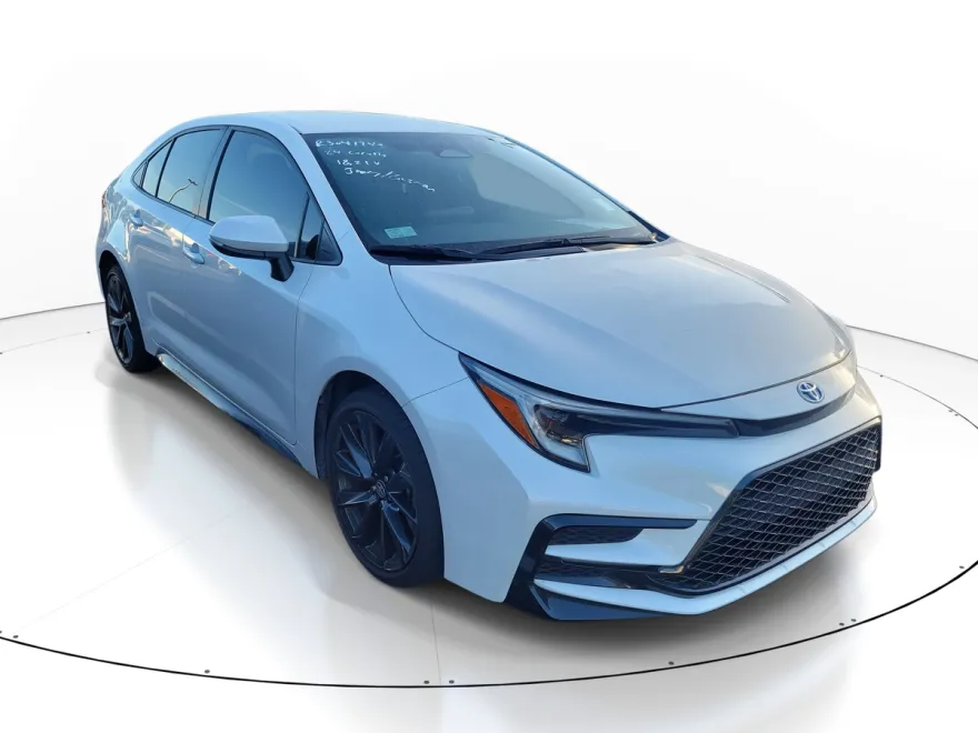 2024 Toyota Corolla Hybrid SE photo 1