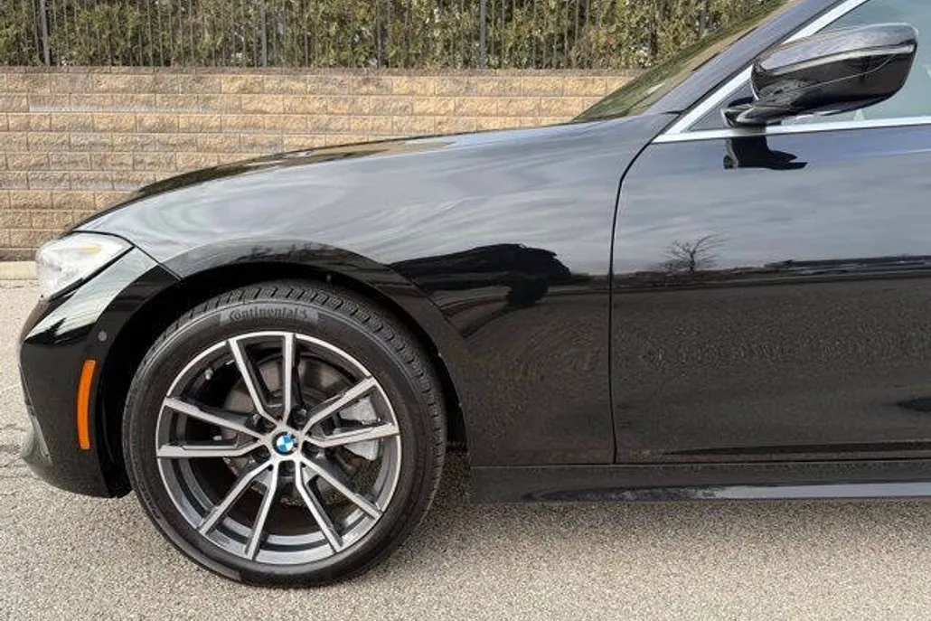 2022 Bmw 330i photo 1