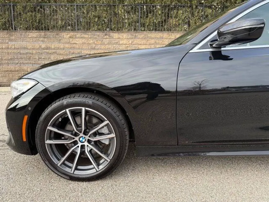 2022 Bmw 330i photo 1