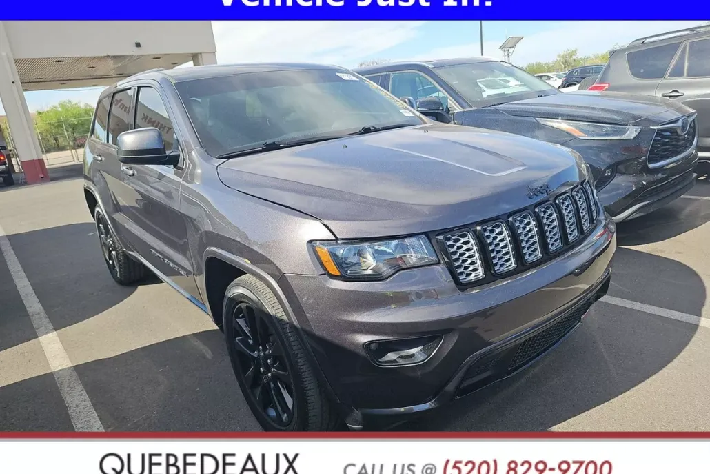 2018 Jeep Grand Cherokee Altitude photo 1