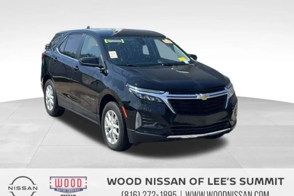 2023 Chevrolet Equinox LT photo 1